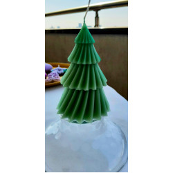 Lumanare brad verde cu parfum forest pine, cadouri handmade de Craciun cu clopotel